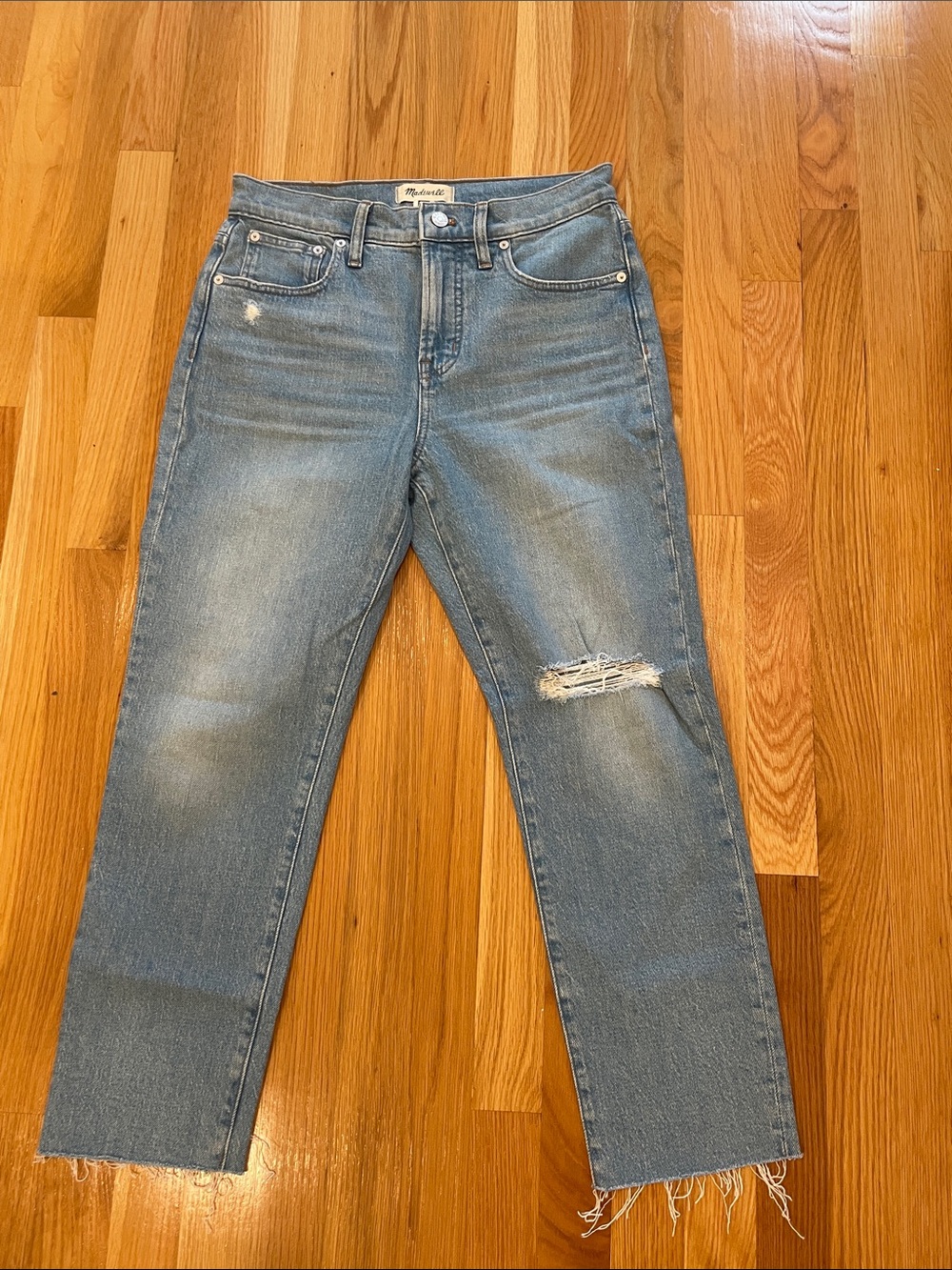 Madewell Straight Leg Jeans in Light Blue Wash with Distressed Knee